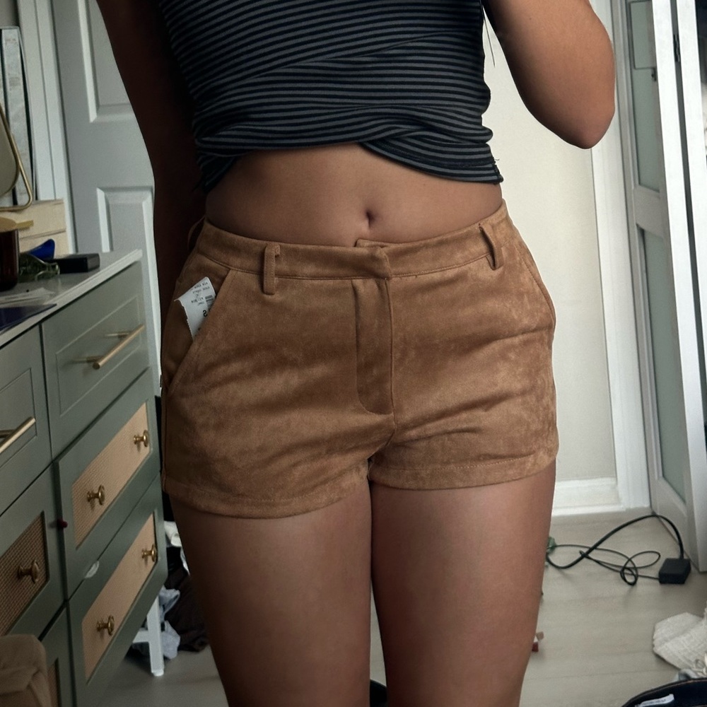 suede mini shorts - Picture 5 of 5